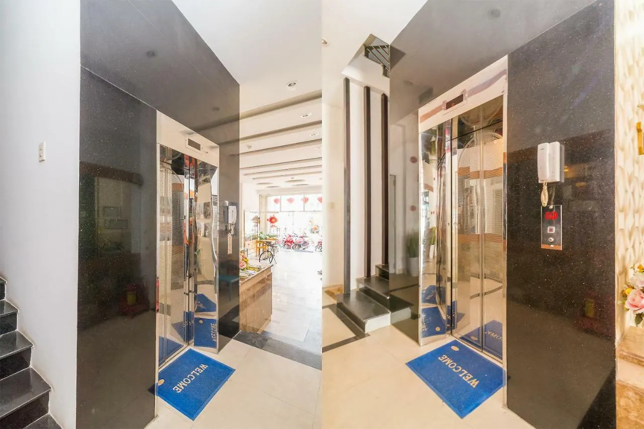 Truc Hung Hotel Nha Trang 2*,  Vietnam